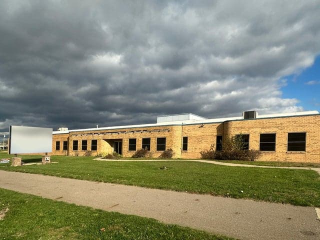 Photo 3