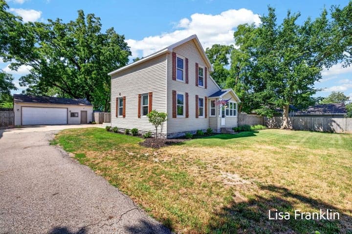 2524 SW 36th Street SW, Wyoming, MI 49519