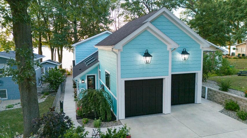 1241 Lakeview Drive, Portage, MI 49002
