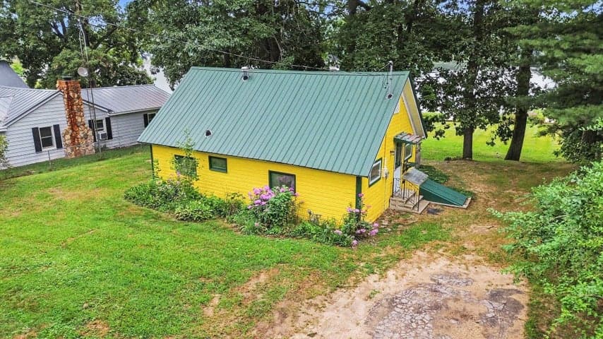 12093 Winans Drive, Dowling, MI 49050