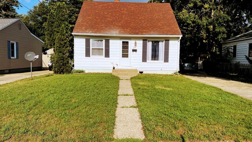 3256 Hillcroft Avenue SW, Wyoming, MI 49548
