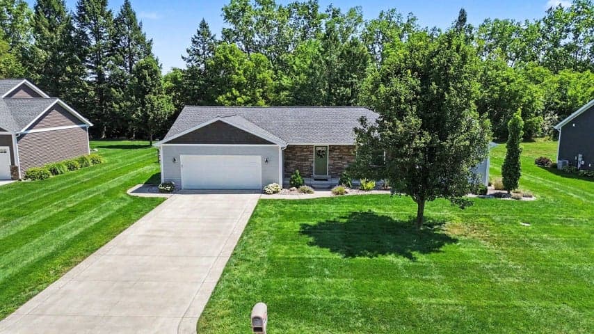 4196 Evergreen Road, Adrian, MI 49221