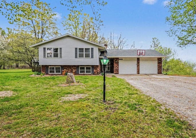 20420 Thornapple Lane, Big Rapids, MI 49307