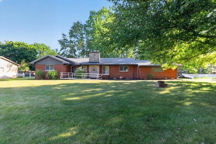 1140 Wilson Avenue, Saginaw, MI 48638