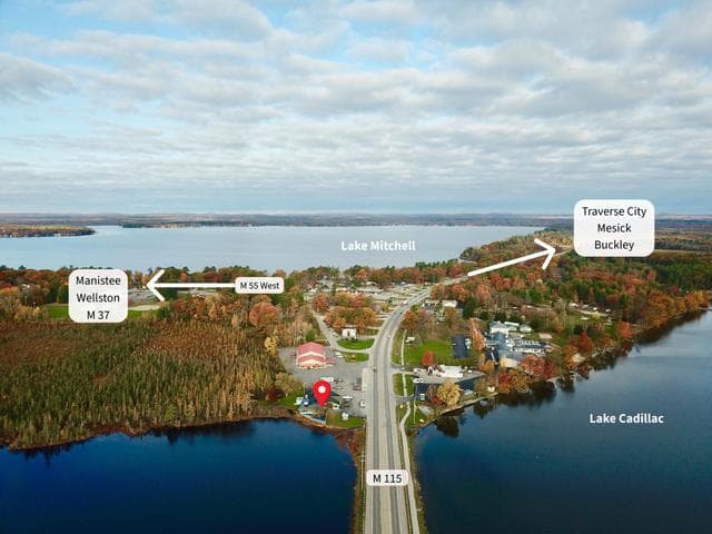 2403 Sunnyside Drive, Cadillac, MI 49601