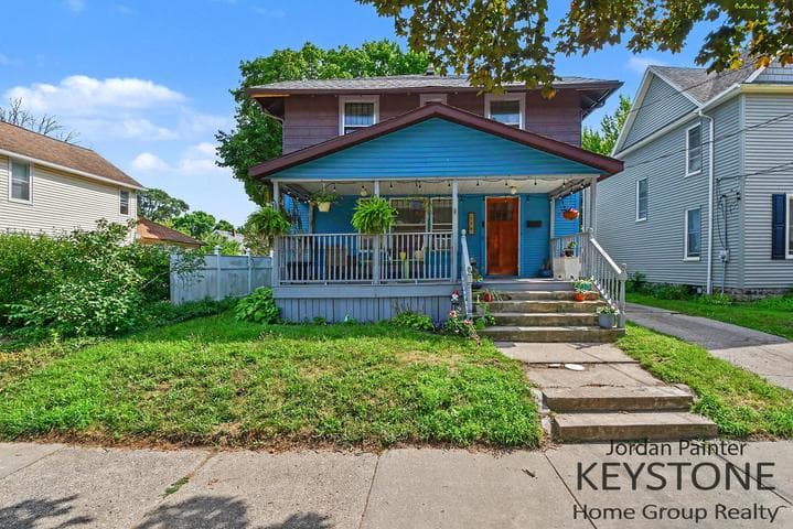 128 Dale Street NE, Grand Rapids, MI 49505
