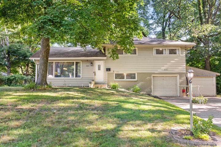 341 Country Club Terrace, Battle Creek, MI 49015
