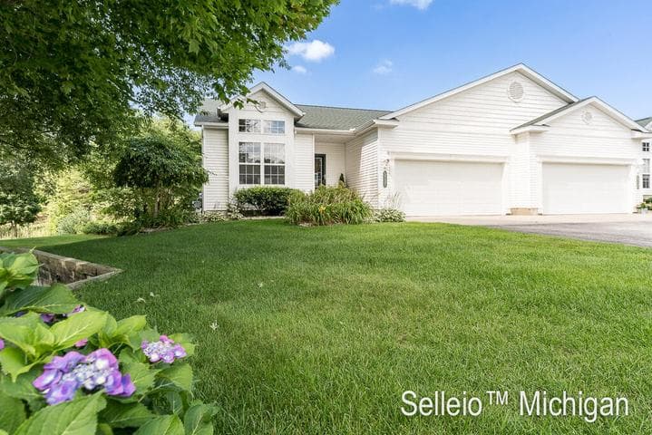 5737 Stillwater Trail, Fruitport, MI 49415