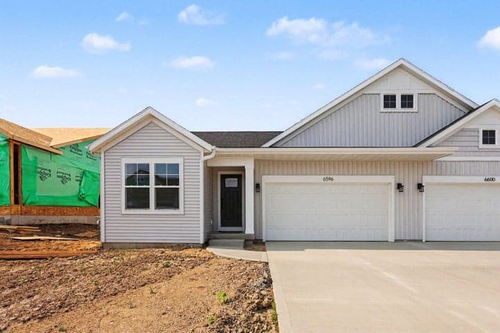 6596 Bellflower Drive SW 10, Zeeland, MI 49464