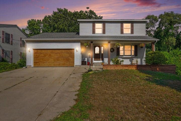 1330 S Griffin Street, Grand Haven, MI 49417