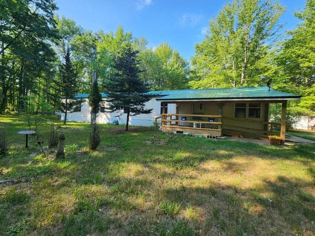 8033 Rolling Drive, Lake, MI 48632