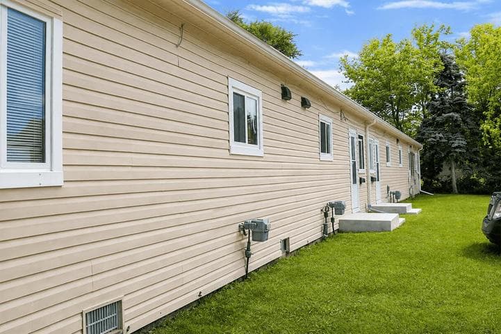 32462 Lenawee Court, Westland, MI 48186