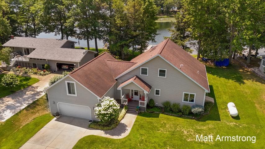 8563 Lynwood Lane, Mecosta, MI 49332