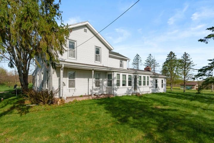 58380 County Road 365 N, Lawrence, MI 49064