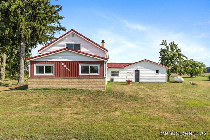 8800 Ellis Road, Ravenna, MI 49451