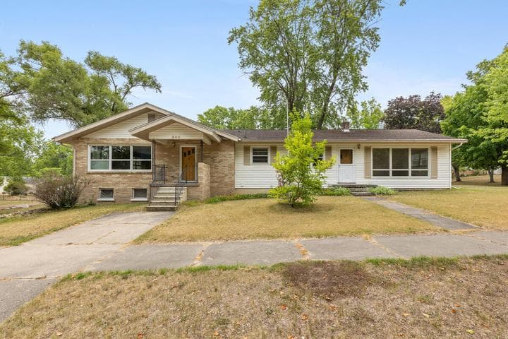 800 Magnolia Street, Big Rapids, MI 49307