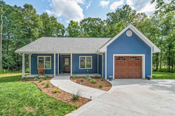 20449 Thornapple Lane, Big Rapids, MI 49307