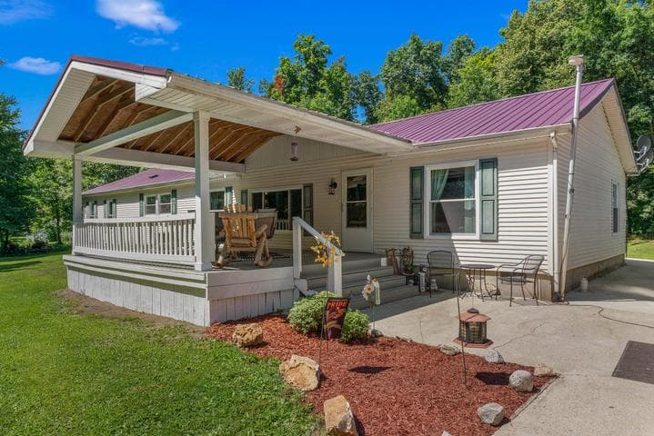 4561 Oak Glen Drive, Camden, MI 49232