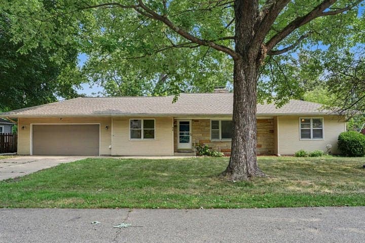 56 Garden Avenue N, Battle Creek, MI 49017