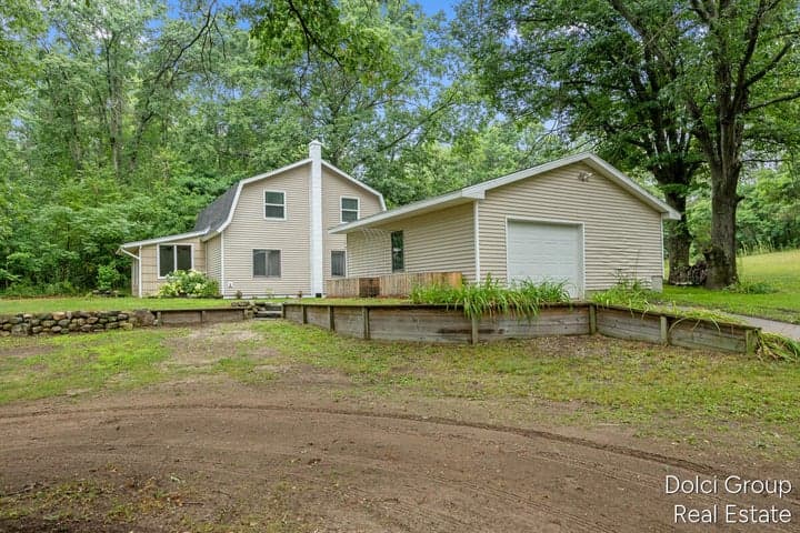 1585 Clinton Lane, White Cloud, MI 49349