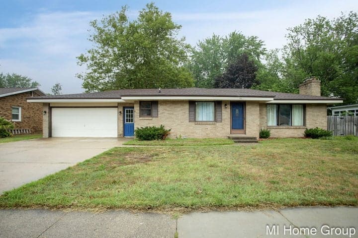 311 W 32nd Street, Holland, MI 49423