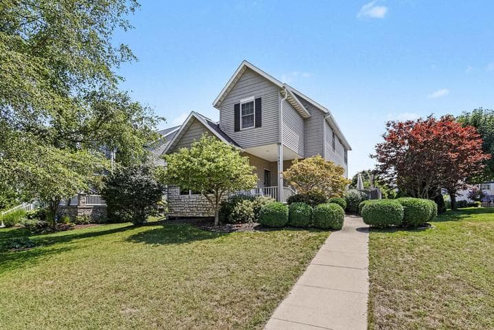 561 Upton Drive, St. Joseph, MI 49085