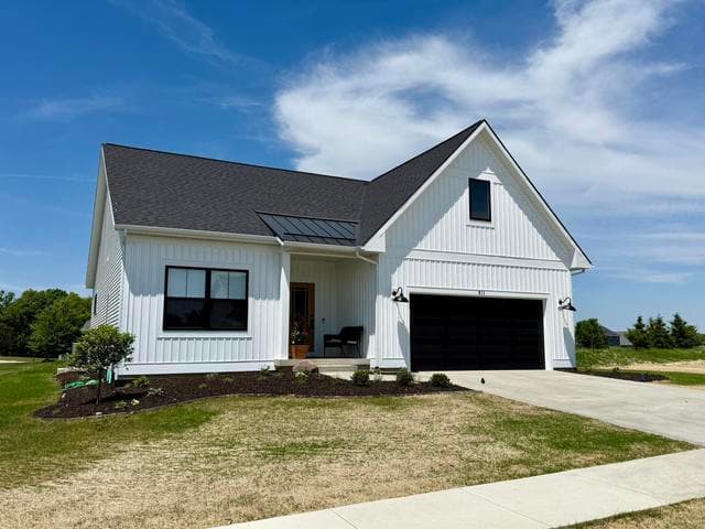 552 Sun Vale Lane, Grandville, MI 49418