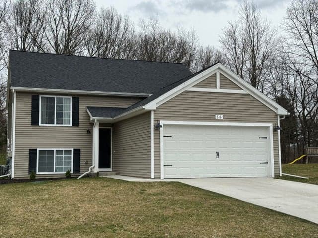 516 Macdonough Street, Jackson, MI 49201