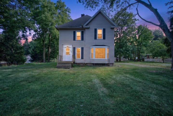 2807 McCain Road, Jackson, MI 49203