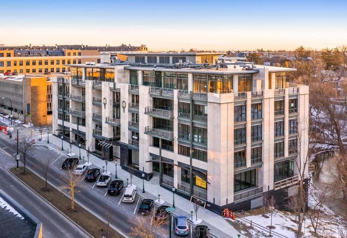 369 N Old Woodward Avenue 201, Birmingham, MI 48009