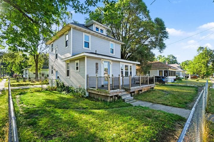 2258 Lincoln Street, Muskegon, MI 49441