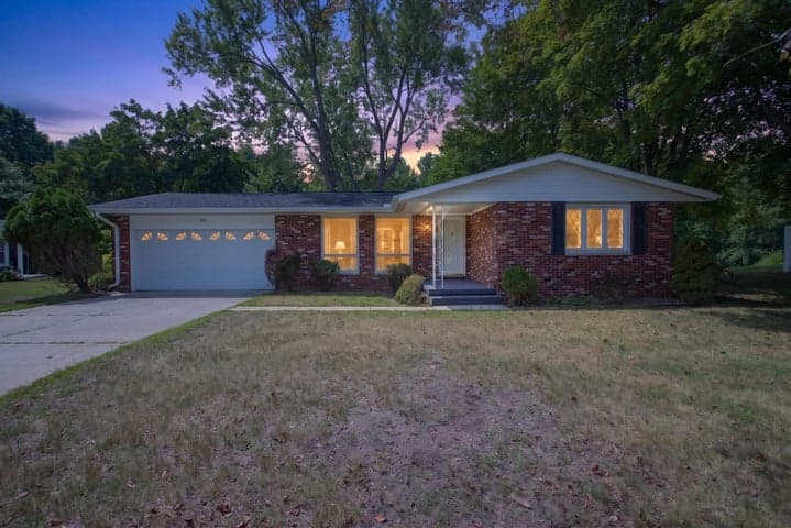 145 Mohawk Street, Jackson, MI 49203