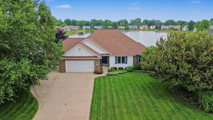 10633 Bridgewater Drive, Zeeland, MI 49464