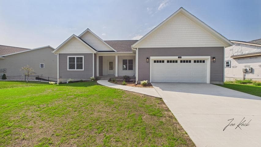 7393 Atwater Drive 35, Norton Shores, MI 49456