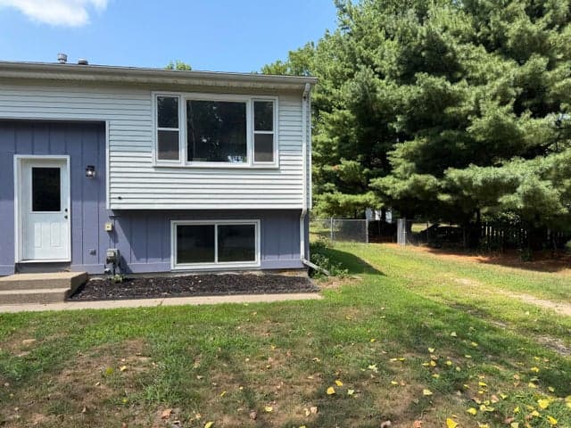 57704 Rumshire Drive, Mattawan, MI 49071