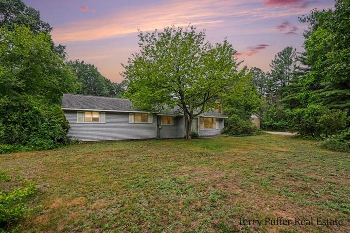 2325 Judson Road, Spring Lake, MI 49456