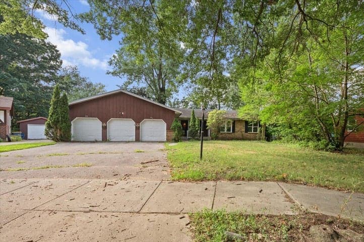 944 Lancashire Court SE 946, Grand Rapids, MI 49508