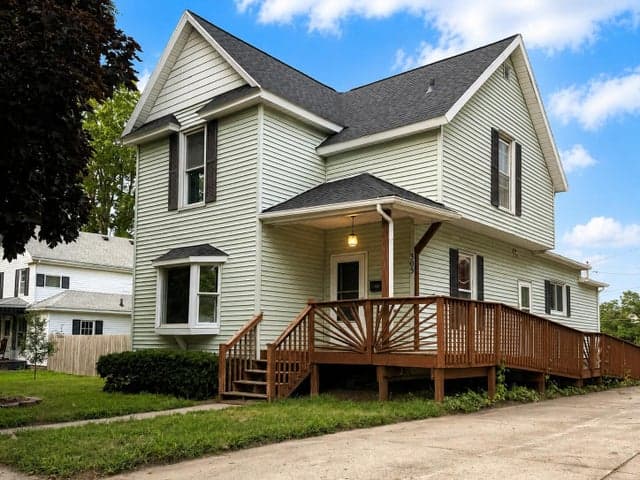 305 S Broadway Street, Hastings, MI 49058