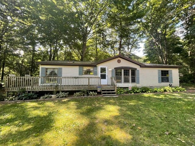 5881 E Meinert Road, Holton, MI 49425