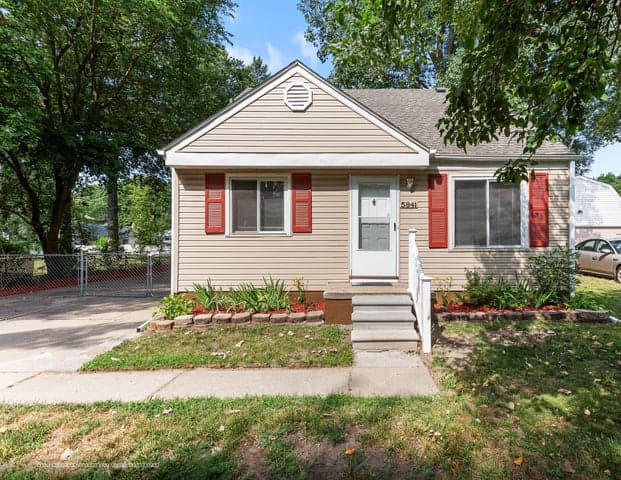 5841 N Walton Street, Westland, MI 48185