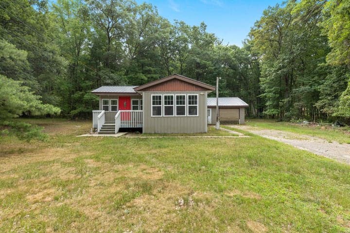 6860 S Croton Hardy Drive, Newaygo, MI 49337