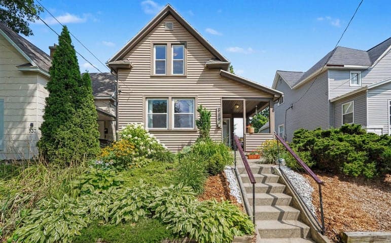 939 Sigsbee Street SE, Grand Rapids, MI 49506