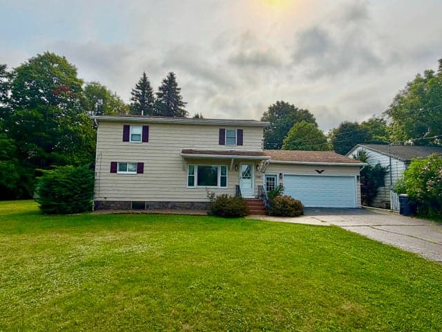 1447 71 1/2 Street, South Haven, MI 49090