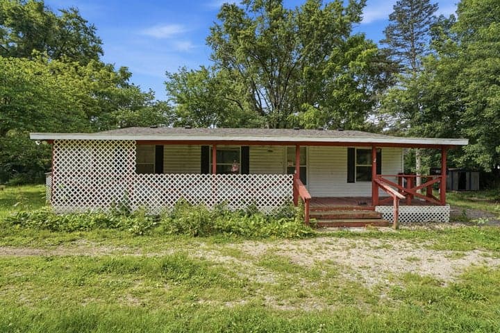 1260 S 13th Street, Niles, MI 49120