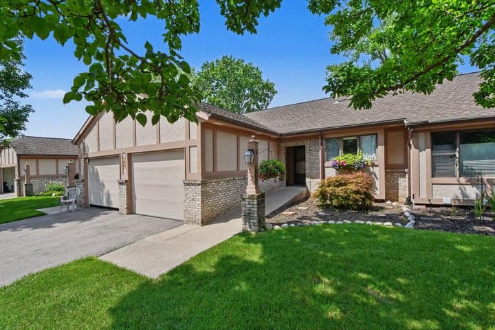 3124 Maple Villa Drive SE, Grand Rapids, MI 49508