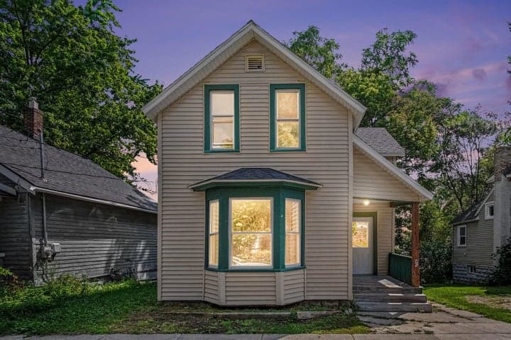 40 Mack Avenue NE, Grand Rapids, MI 49503