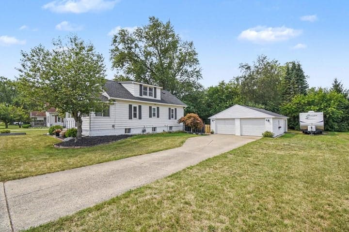 5403 36th Avenue SW, Hudsonville, MI 49426