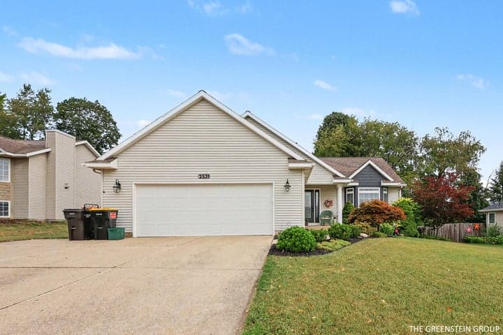 2531 Ridge Top Drive SW, Byron Center, MI 49315