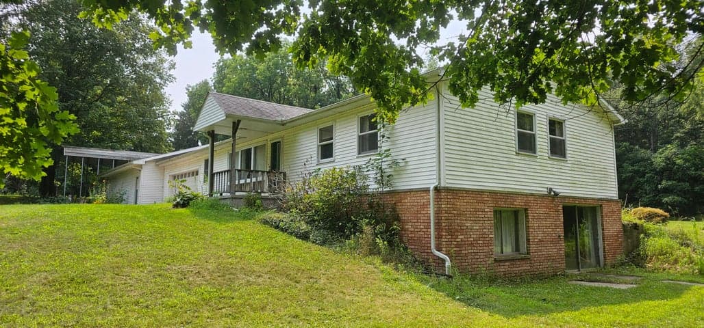 31002 60th Street, Bangor, MI 49013