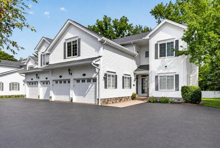 1684 Cassady Place, Plymouth, MI 48170